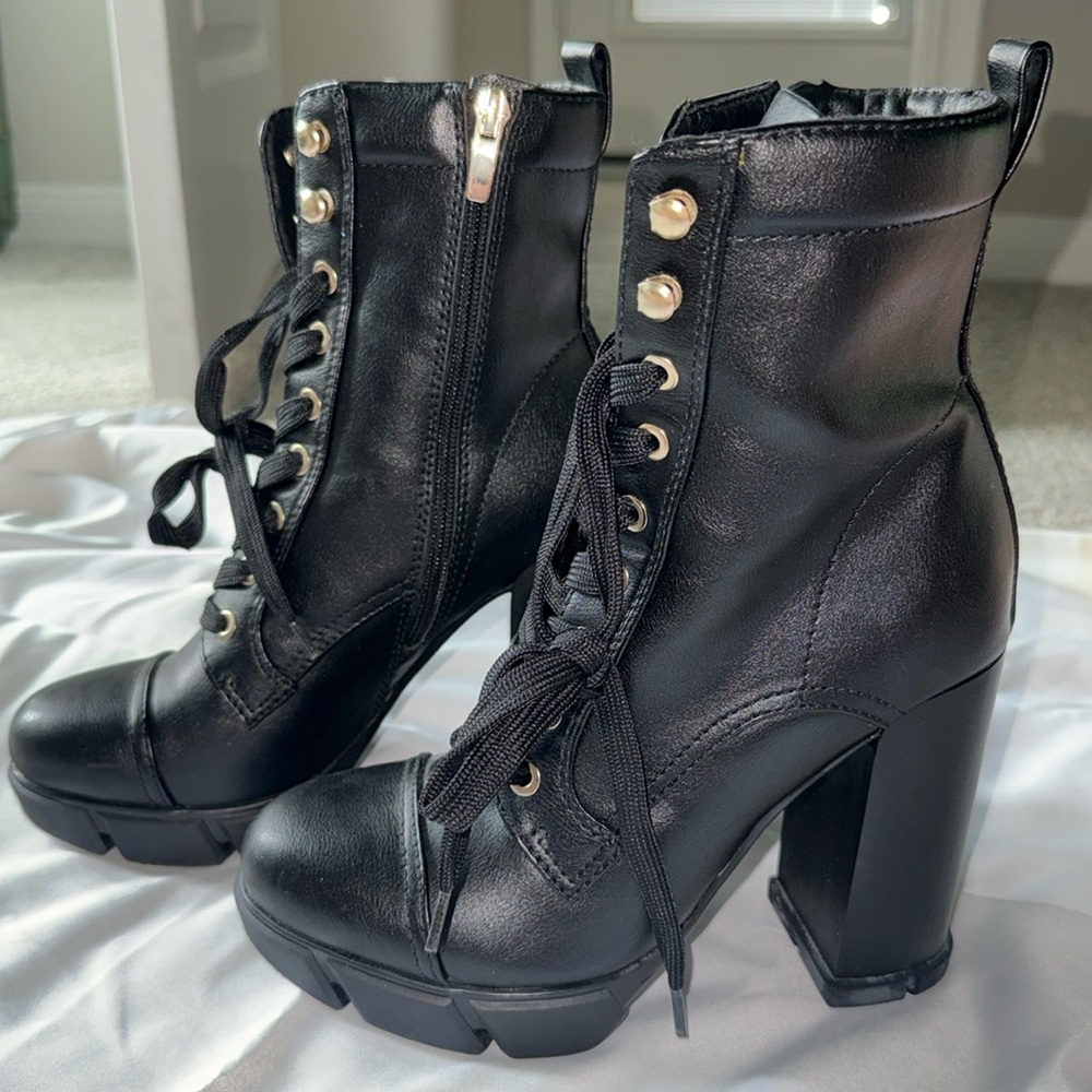 High lace up booties